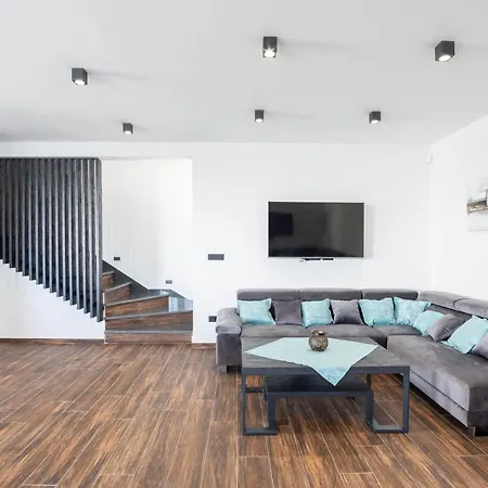 Vakantiehuis Awesome In Jarebinjak